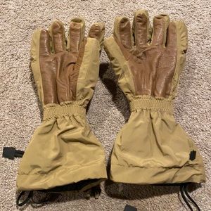 Outdoor Research Extreme Cold Weather Gloves Size large (no liner)